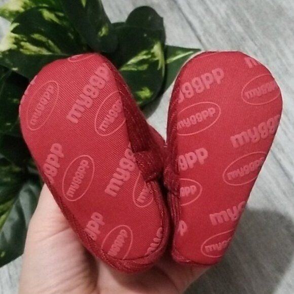 MYGGPP Red Nnit Faux Fur Baby Booties NEW Infant 0-6 Months - Picture 6 of 10